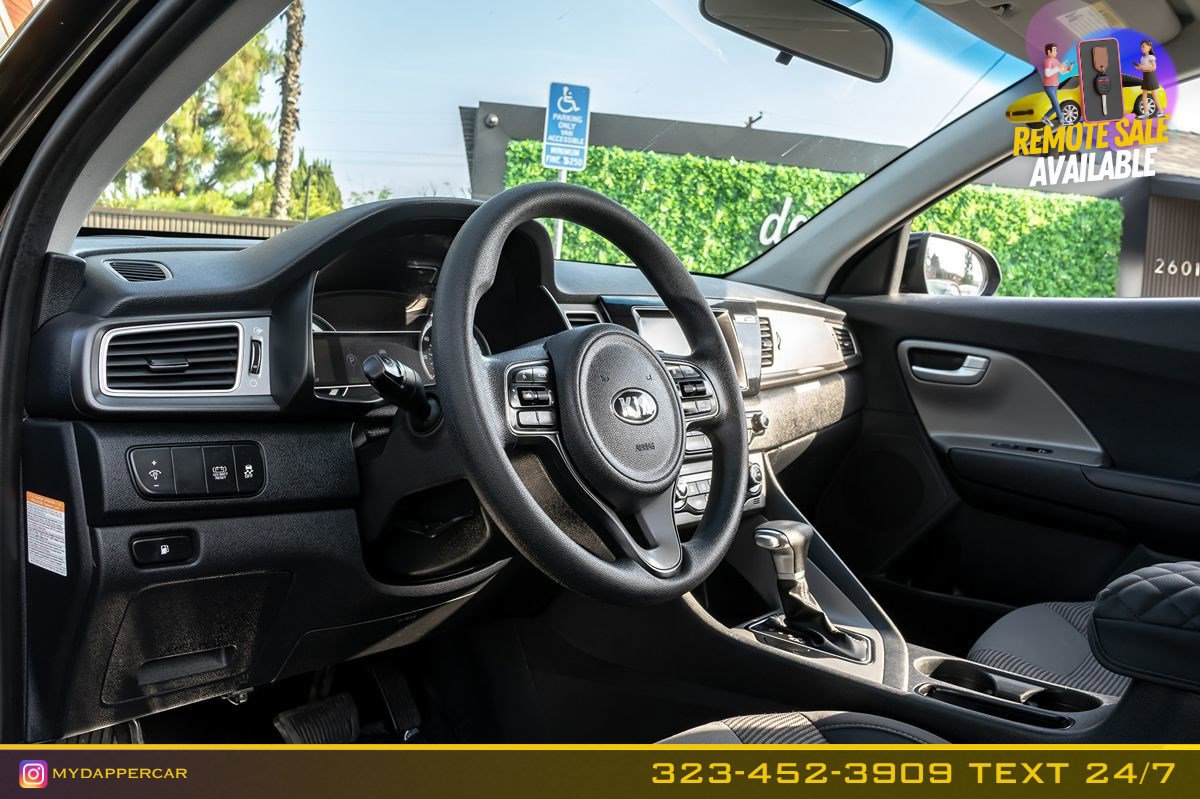 Used 2018 Kia Niro LX image 9