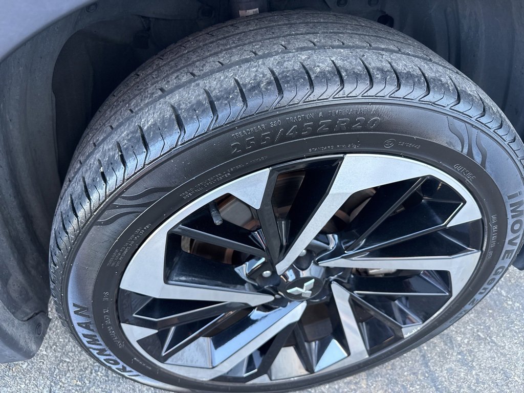 Used 2023 Mitsubishi Outlander SE image 13