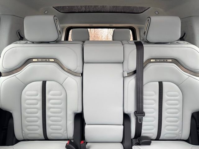 Used 2023 Rivian R1S Launch Edition image 21