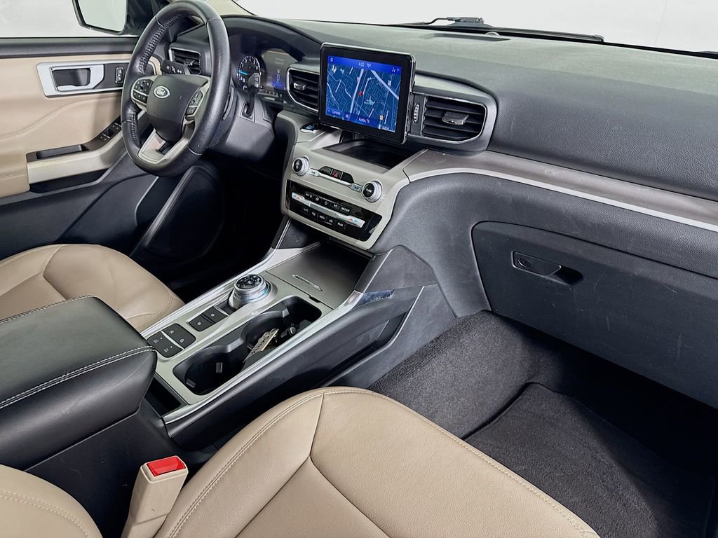 Used 2020 Ford Explorer XLT w/ Equipment Group 202A image 38