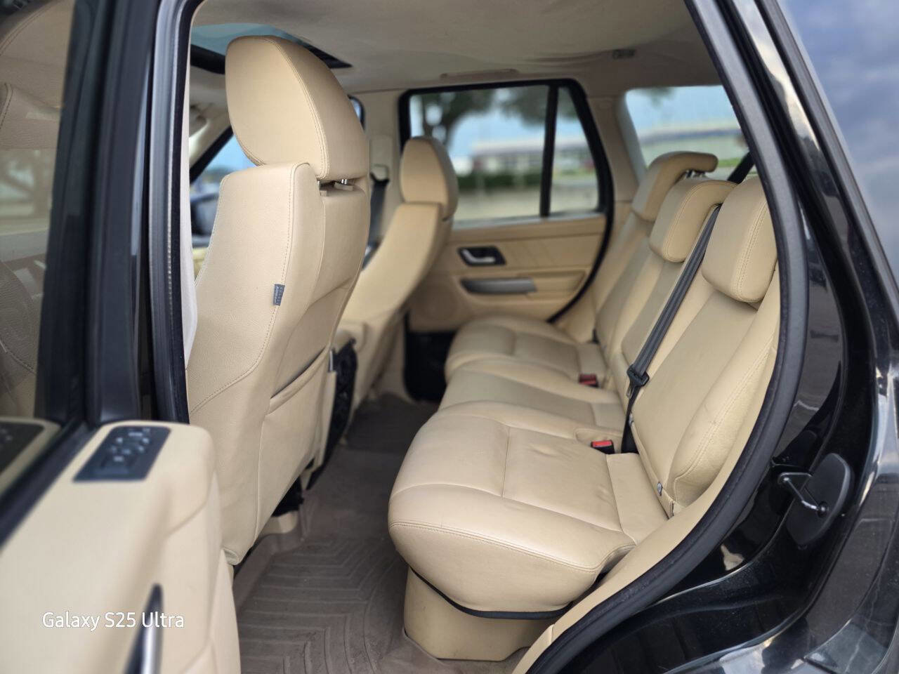 Used 2008 Land Rover Range Rover Sport HSE image 12