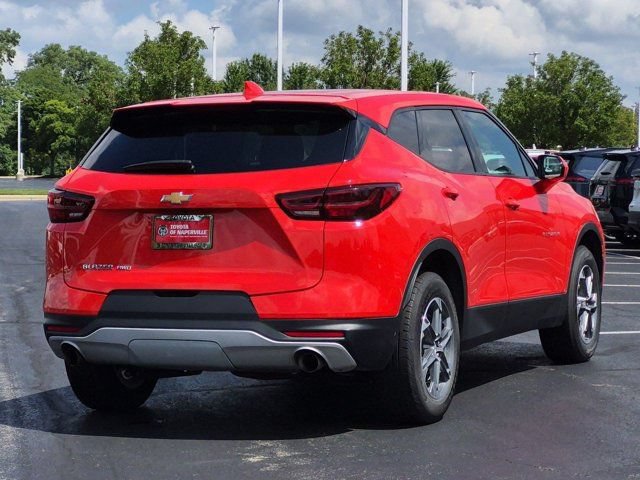 Used 2025 Chevrolet Blazer LT AWD/4WD image 5