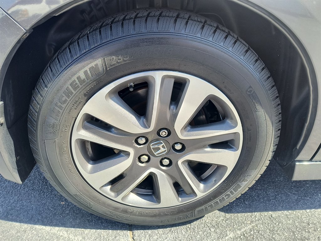 Used 2014 Honda Odyssey Touring image 11