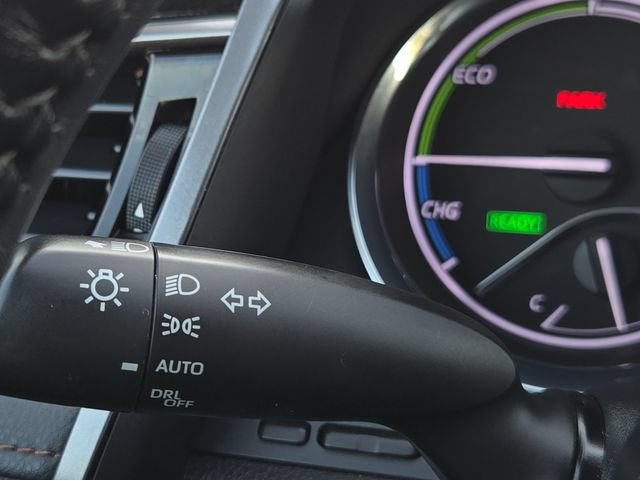 Certified 2020 Toyota Camry XLE w/ Sunroof Package FWD image 29