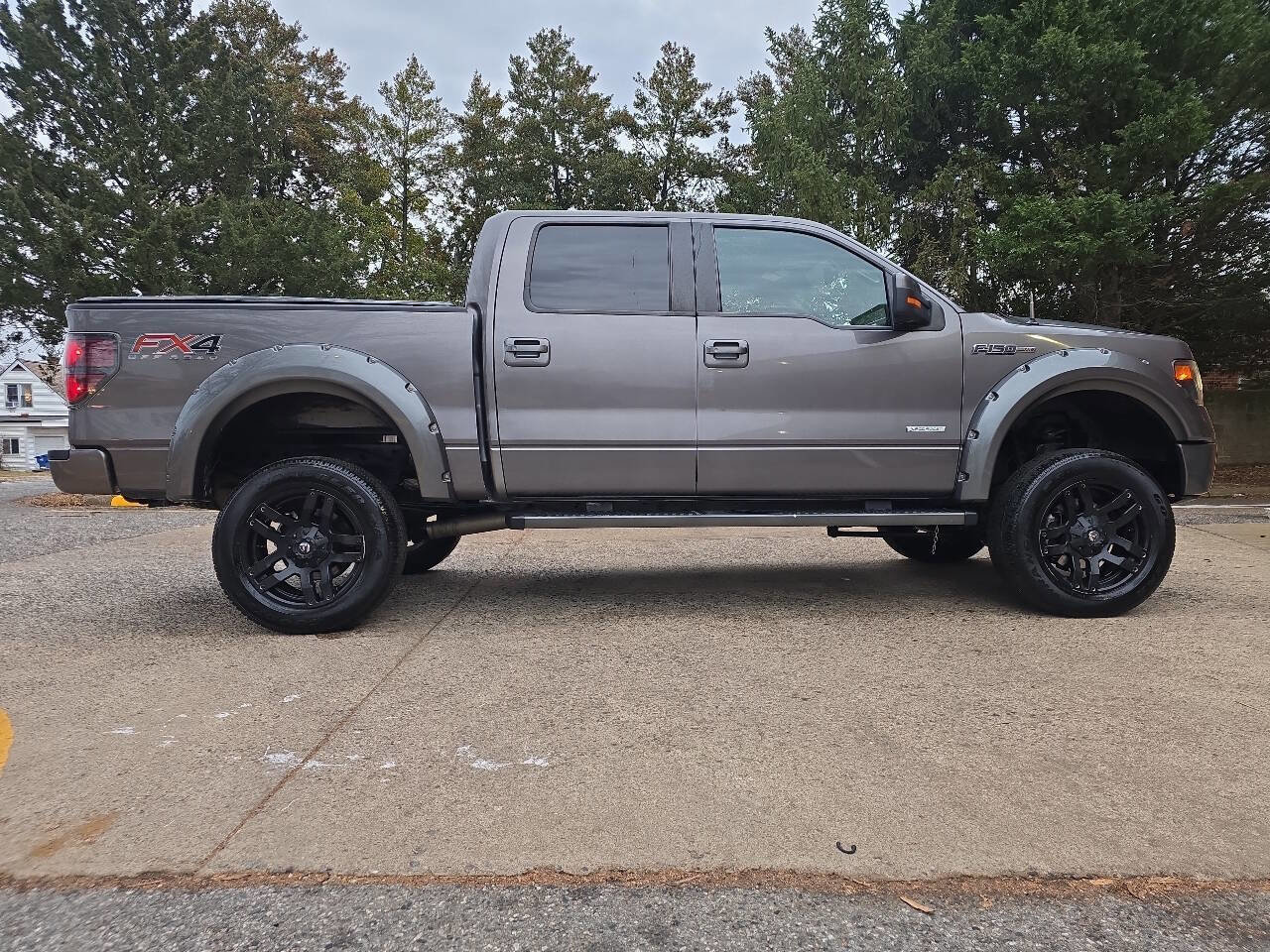 Used 2013 Ford F150 FX4 w/ Luxury Equipment Group image 2