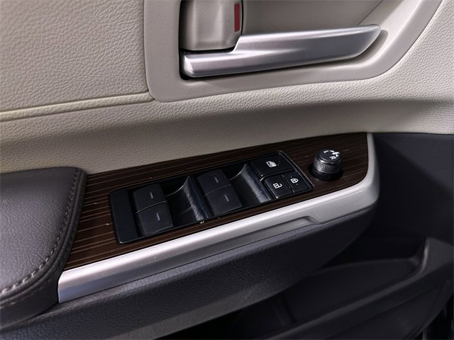 Used 2024 Toyota Sienna XLE image 24