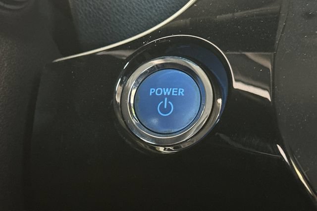 Used 2020 Toyota Prius LE FWD image 24