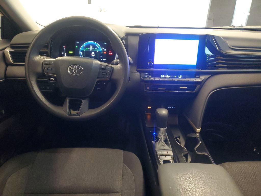 Certified 2025 Toyota Camry LE image 9