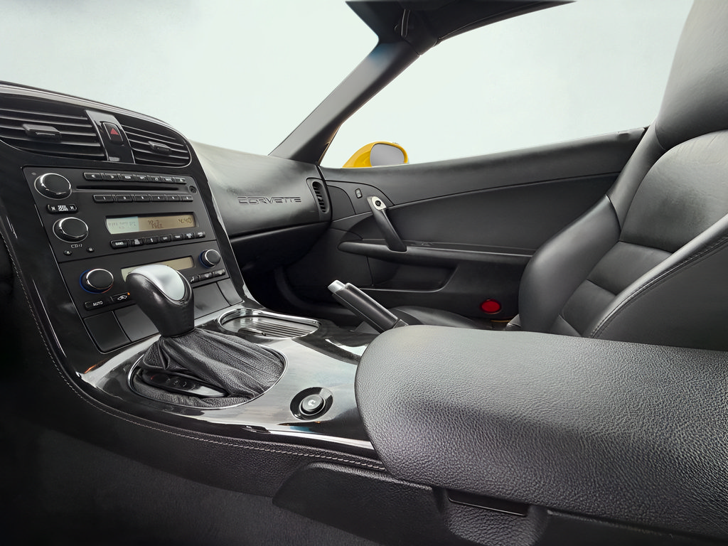 Used 2010 Chevrolet Corvette Grand Sport RWD image 45