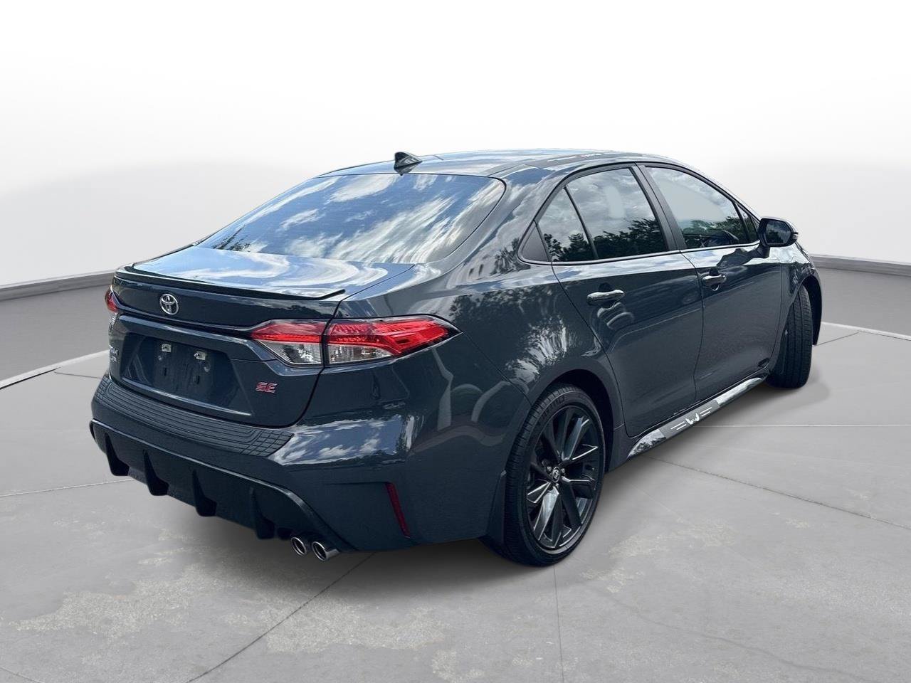Certified 2026 Toyota Corolla SE FWD image 6