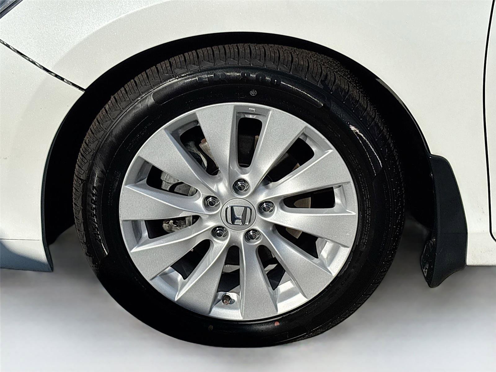 Used 2015 Honda Accord EX-L image 31