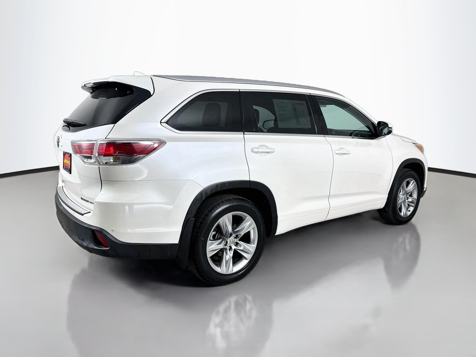 Used 2014 Toyota Highlander Limited AWD/4WD image 8