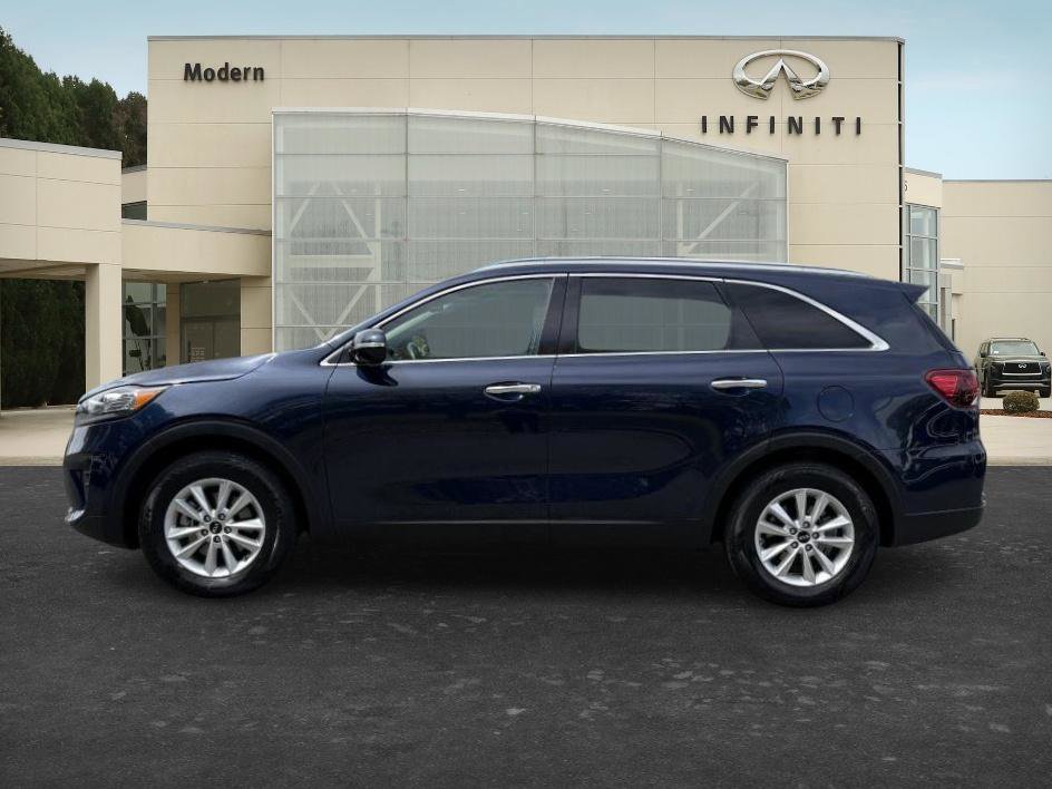 Used 2019 Kia Sorento LX w/ LX Convenience Package image 2