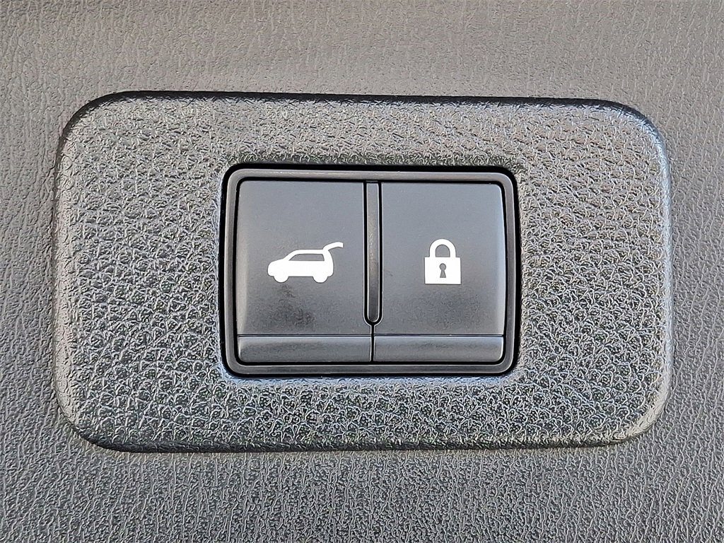 Used 2023 Nissan Armada SL w/ Midnight Edition Package image 32