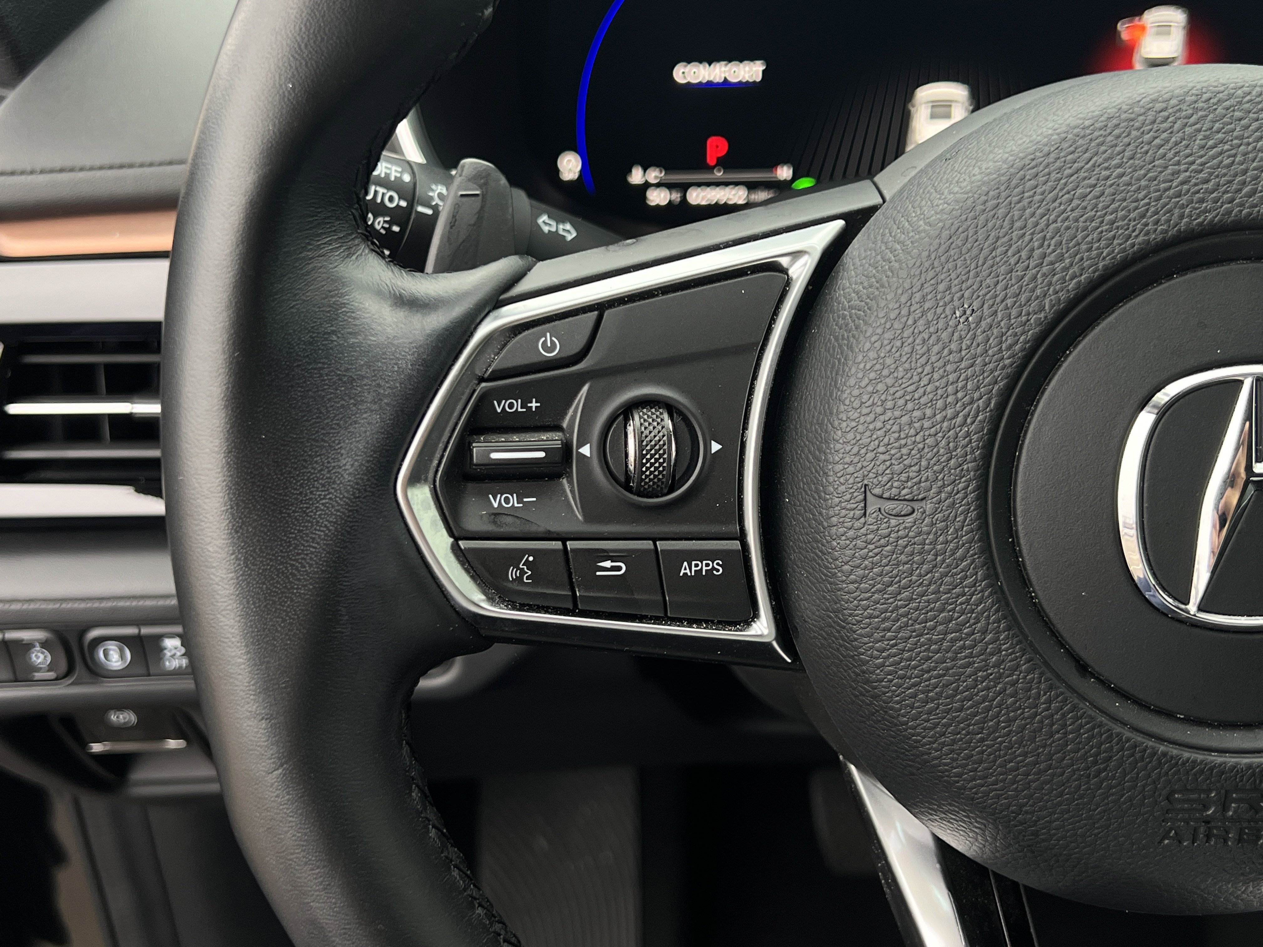 Used 2022 Acura MDX SH-AWD w/ Technology Package image 18