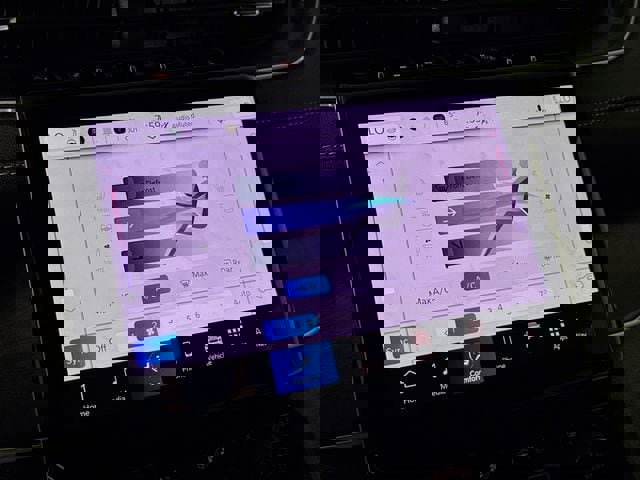 New 2025 Jeep Grand Cherokee Limited w/ Luxury Tech Group II image 19