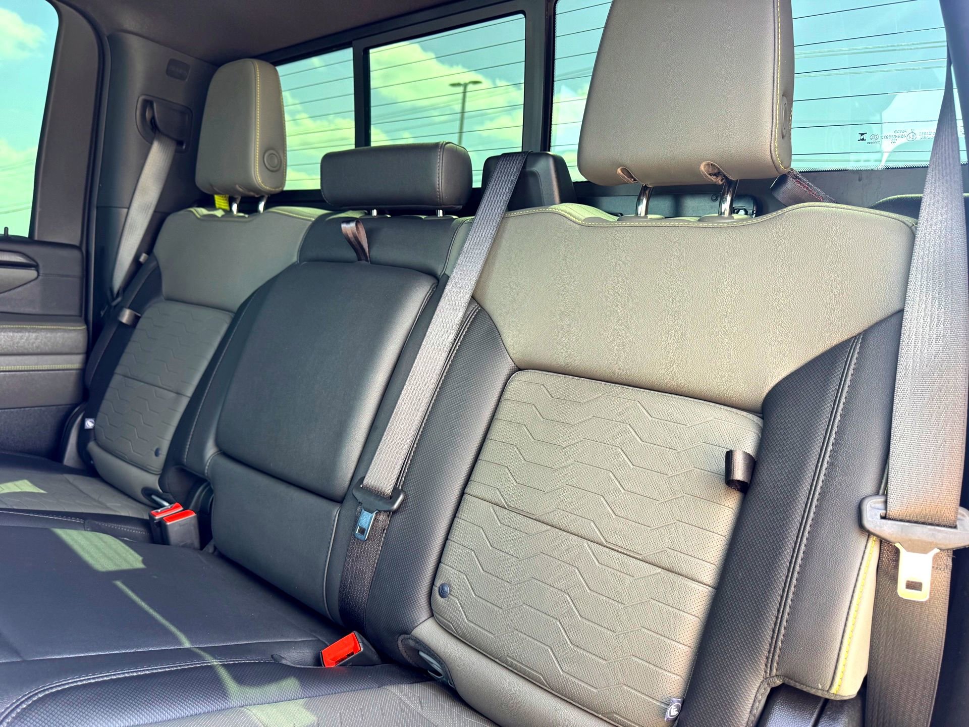 Used 2025 Chevrolet Silverado 2500 ZR2 w/ ZR2 Bison Edition image 21