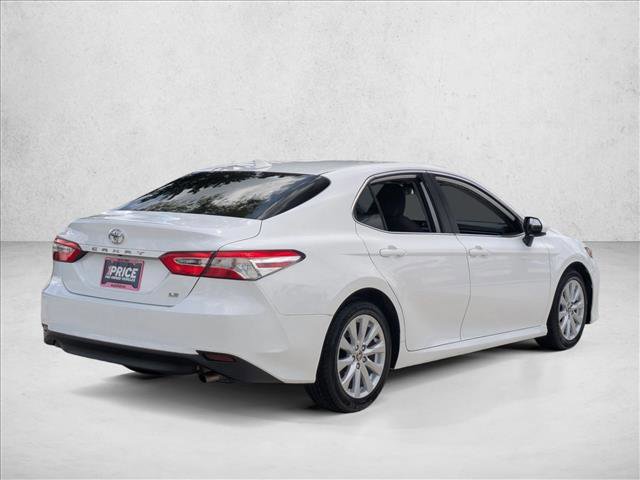 Used 2020 Toyota Camry LE FWD image 5
