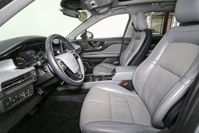 Used 2022 Lincoln Corsair AWD w/ Premium Package image 40