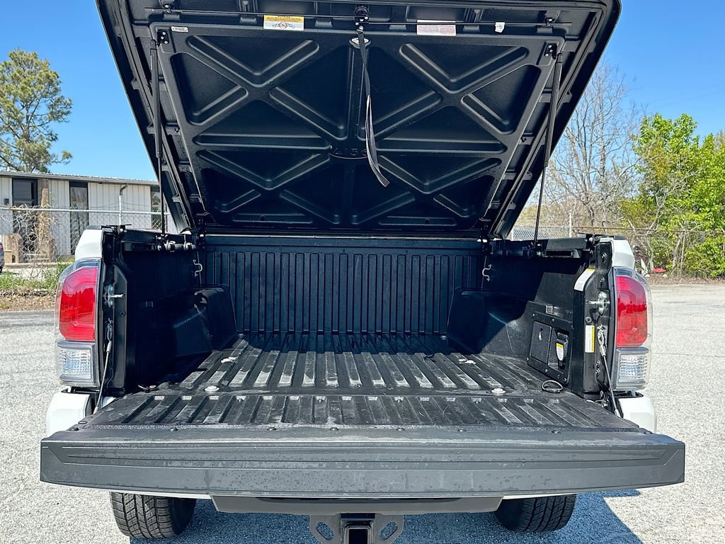 Used 2023 Toyota Tacoma TRD Sport image 16