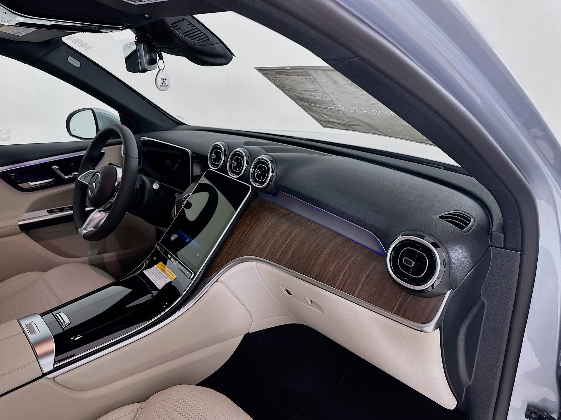 New 2026 Mercedes-Benz GLC 300 image 31