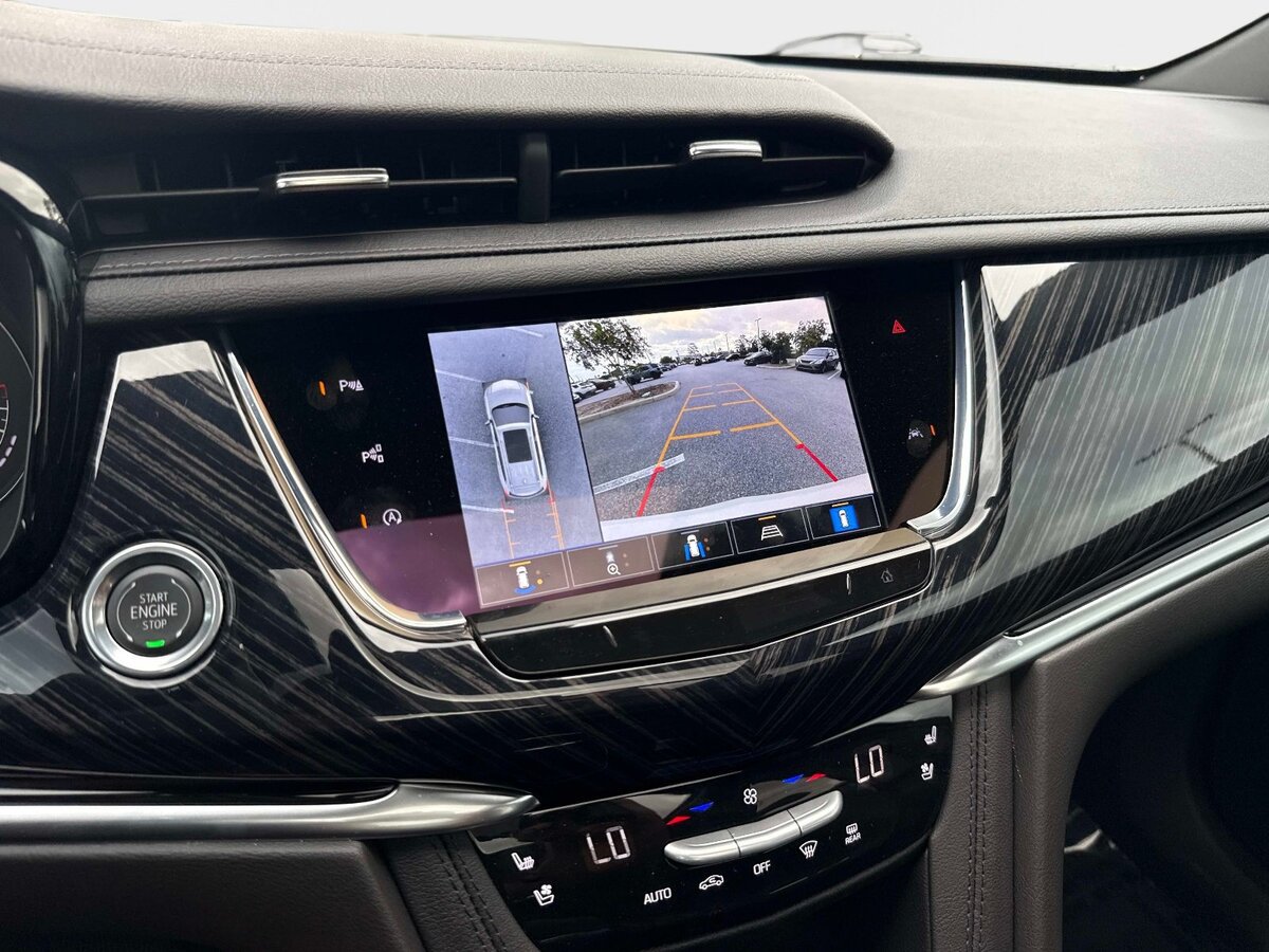 Used 2025 Cadillac XT6 Premium Luxury w/ Technology Package AWD/4WD image 26