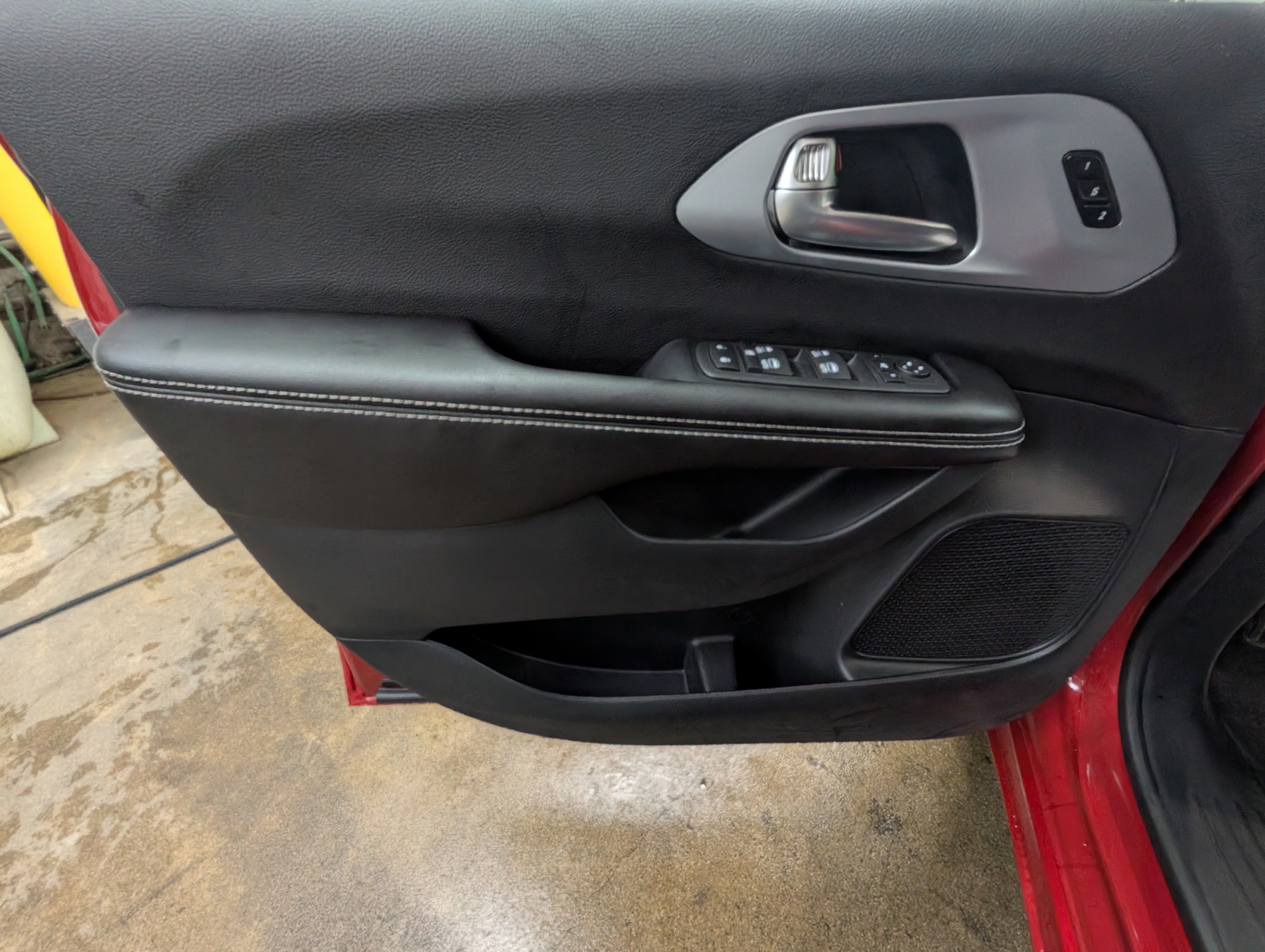 New 2026 Chrysler Pacifica Limited image 7