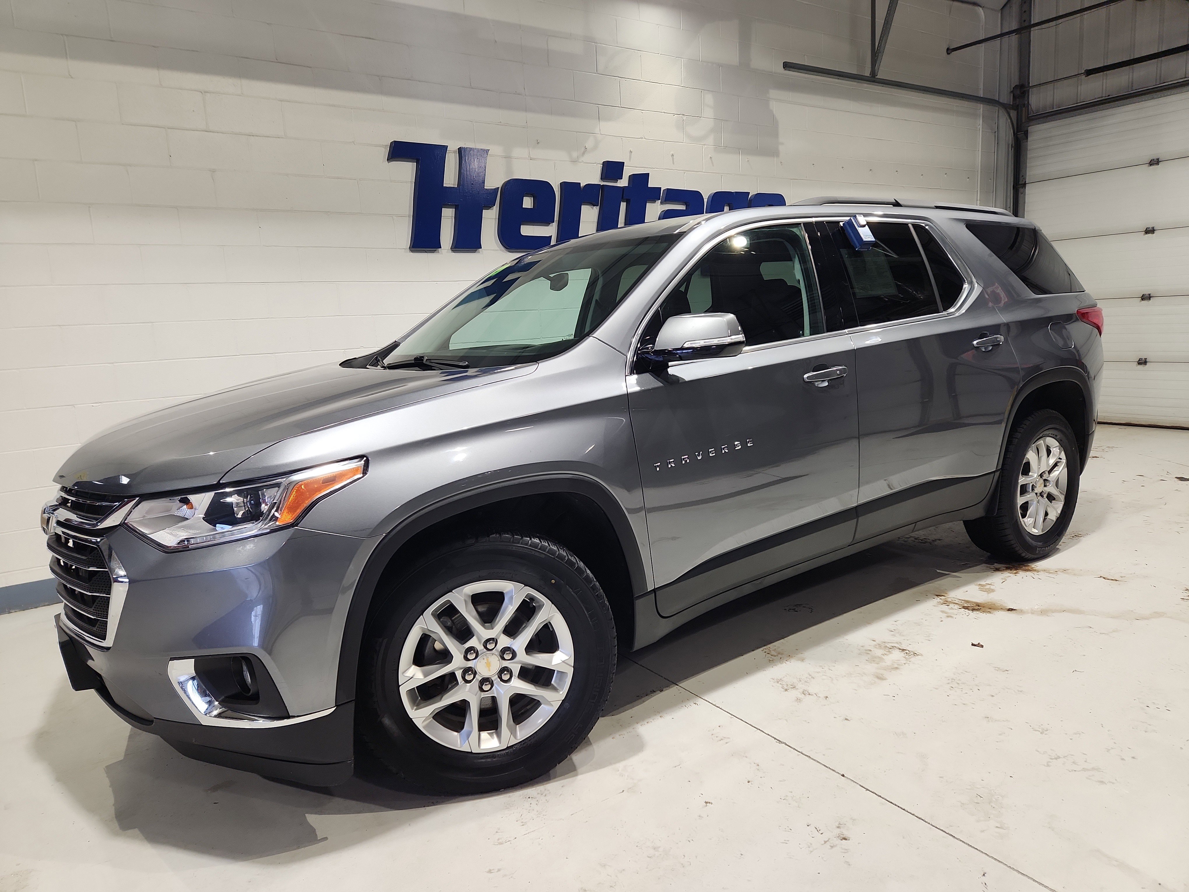 Used 2020 Chevrolet Traverse LT w/ LPO, Floor Liner Package image 2