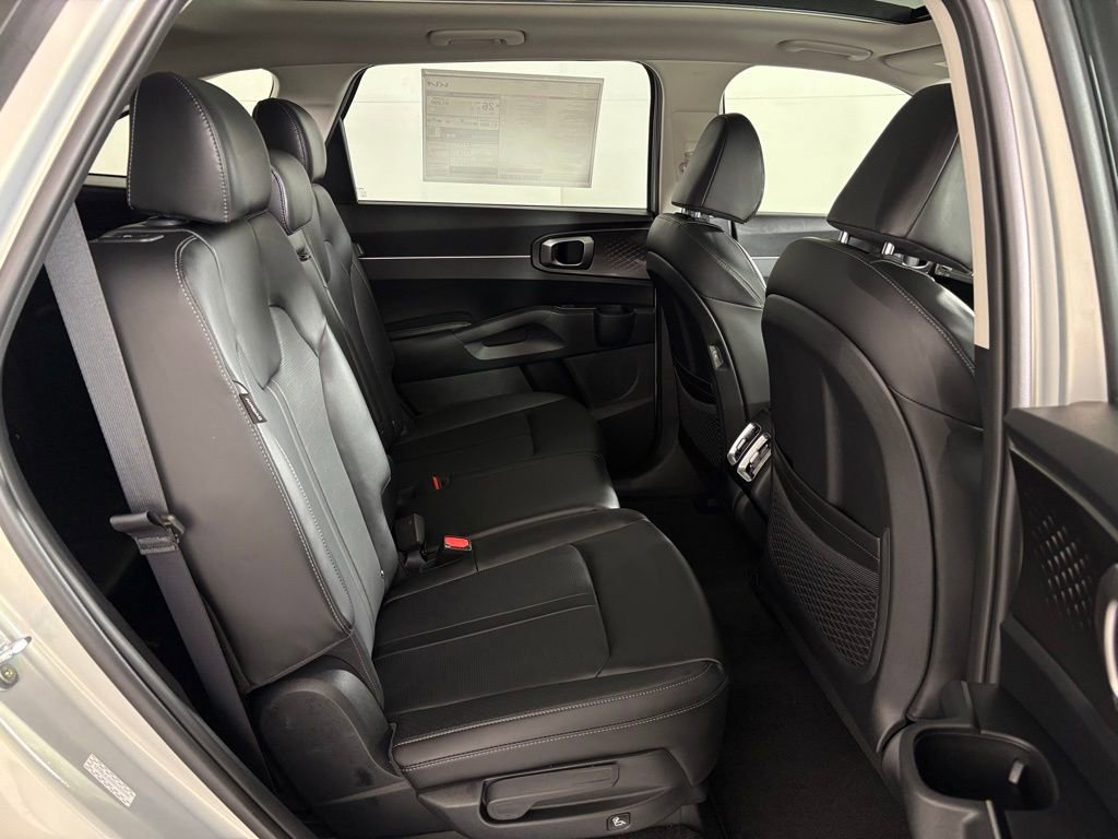 New 2026 Kia Sorento S image 43