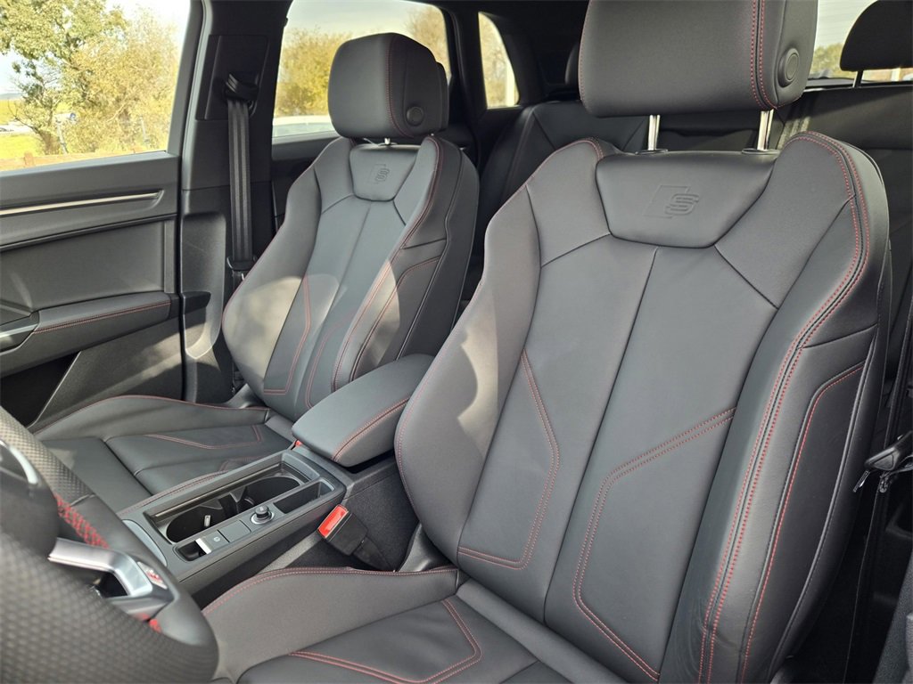 Used 2025 Audi Q3 2.0T Premium Plus w/ Premium Plus Package image 19