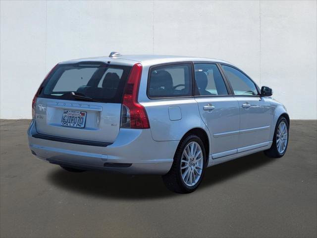 Used 2009 Volvo V50 2.4i FWD image 5