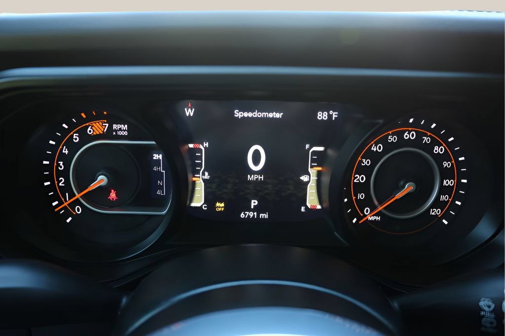 Used 2026 Jeep Wrangler Unlimited Sahara w/ Safety Group AWD/4WD image 26