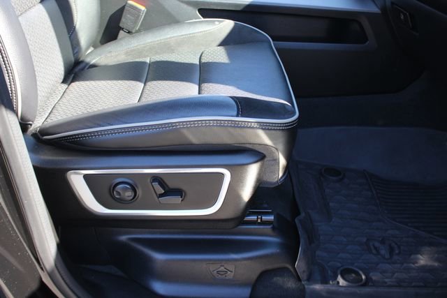 Used 2024 RAM 1500 Laramie image 33