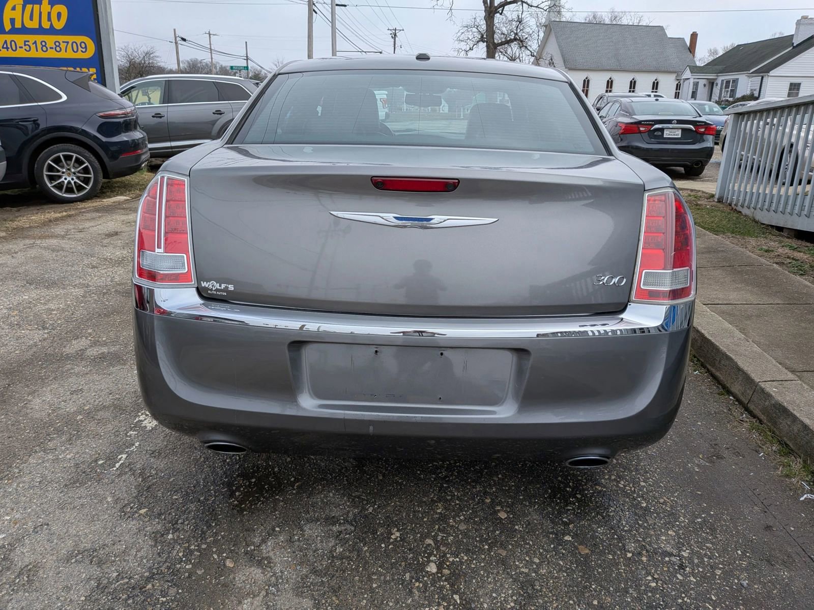 Used 2012 Chrysler 300 Limited RWD image 5
