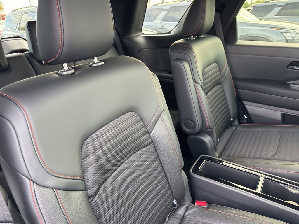 New 2026 Nissan Pathfinder Rock Creek image 25