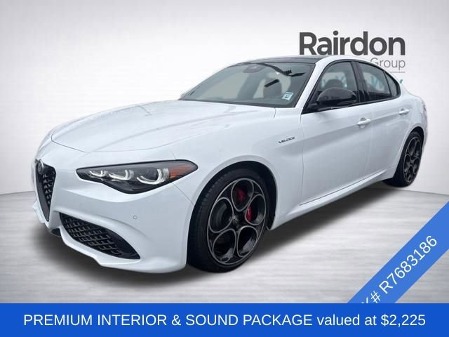 Used 2024 Alfa Romeo Giulia Veloce image 3