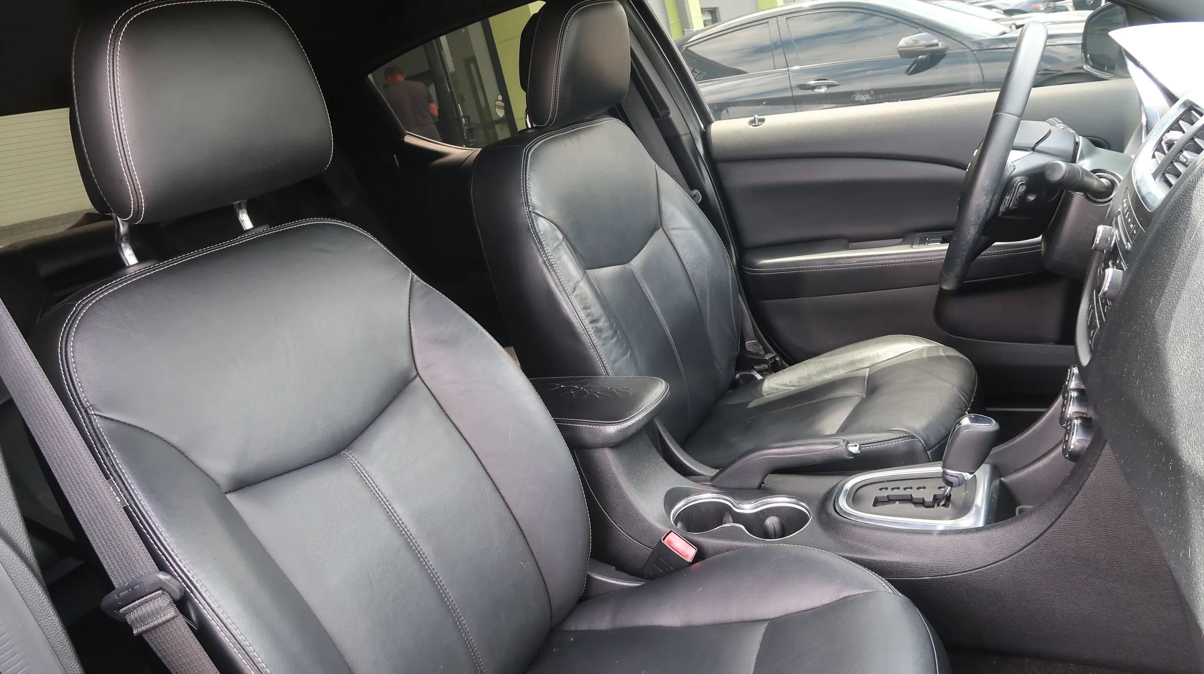 Used 2014 Dodge Avenger SXT FWD image 27