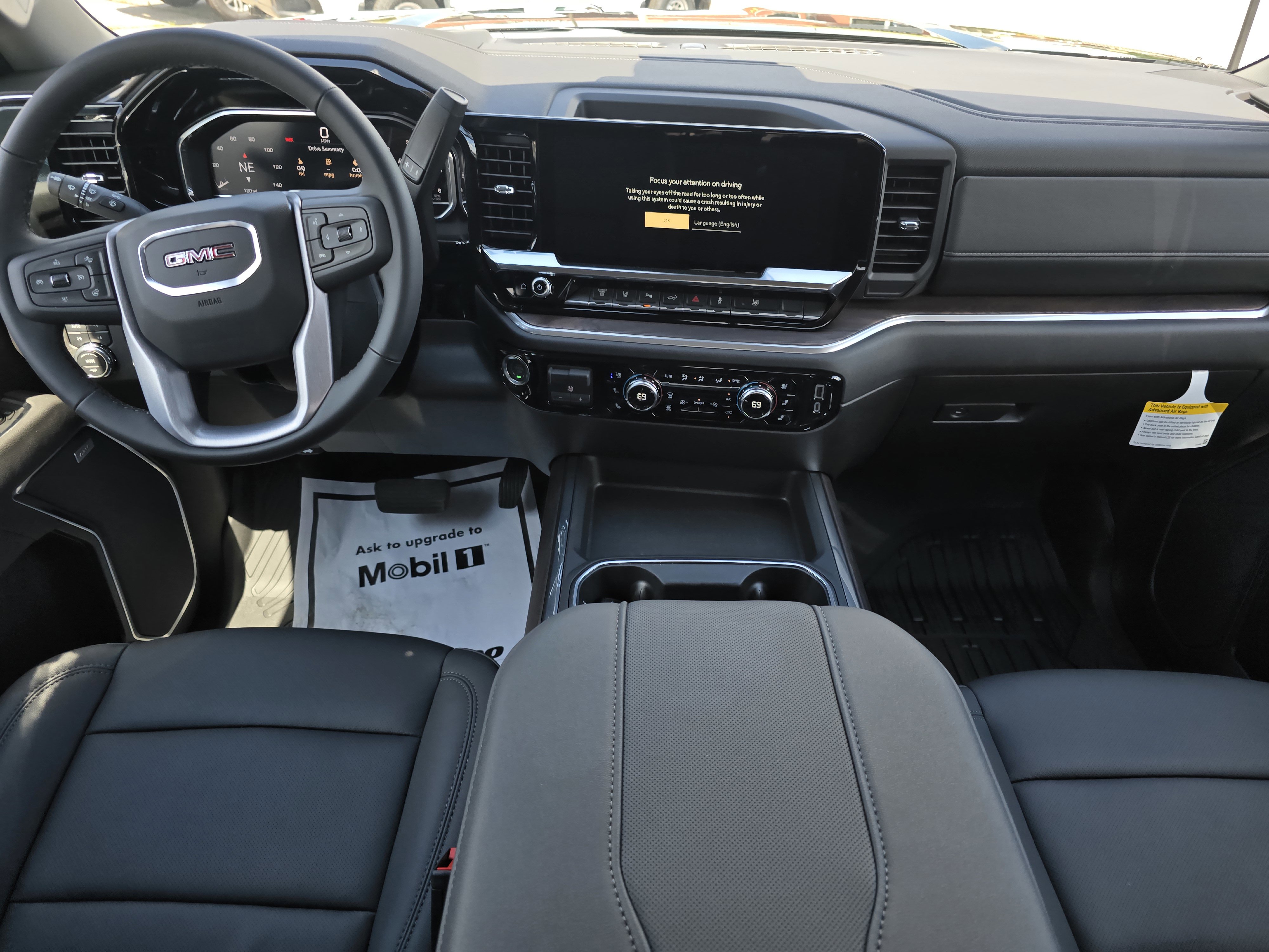 New 2025 GMC Sierra 2500 SLT w/ SLT Convenience Package image 23