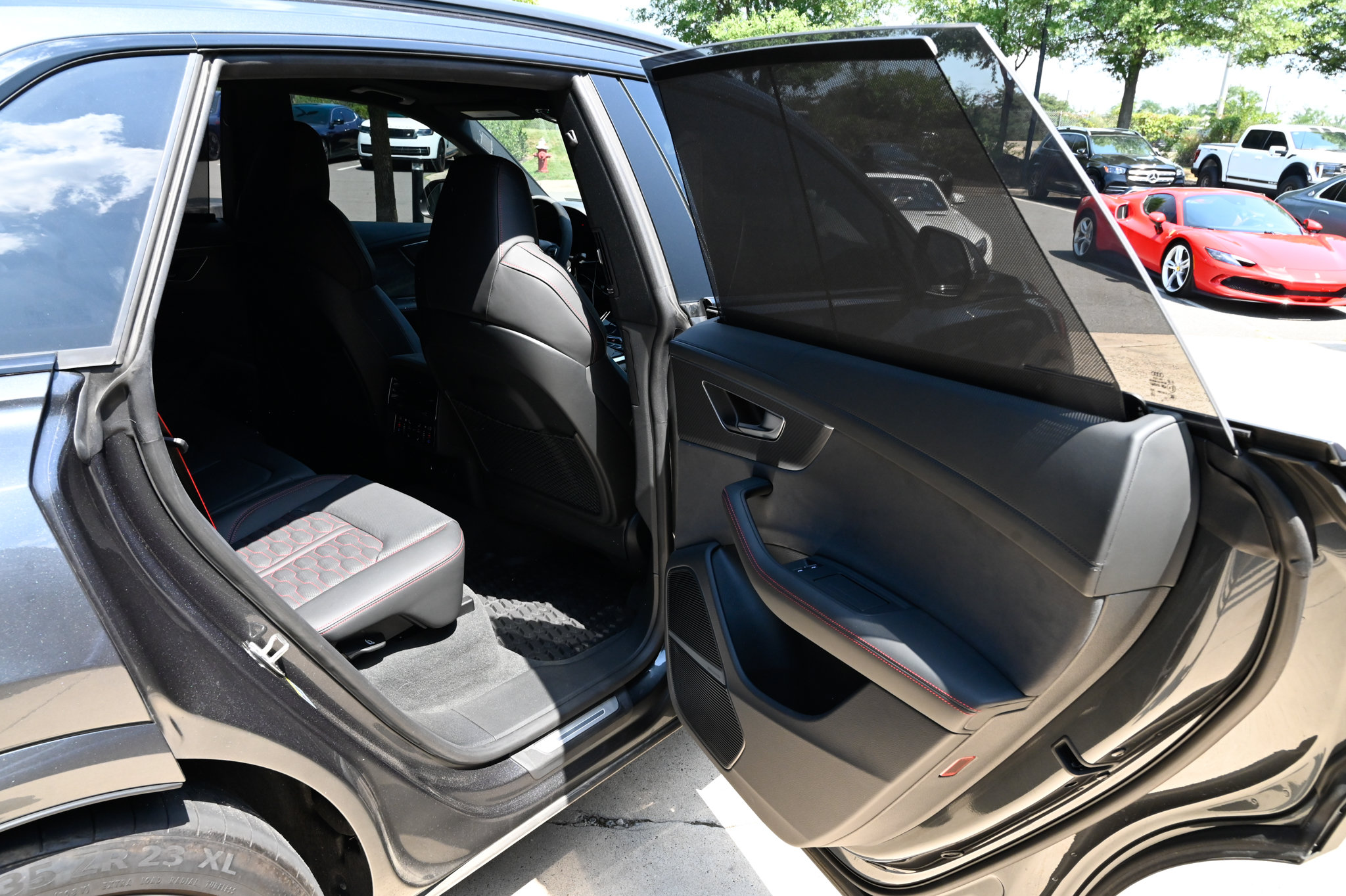 Used 2024 Audi RS Q8 AWD/4WD image 46