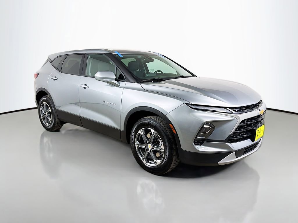 Used 2024 Chevrolet Blazer LT w/ LPO, Floor Liner Package AWD/4WD image 4