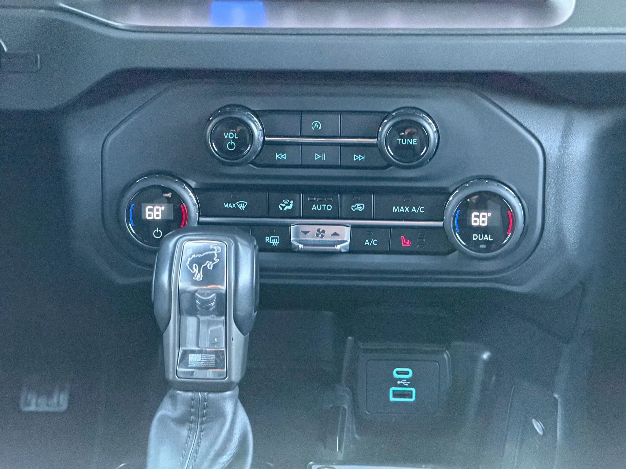 Used 2025 Ford Bronco Big Bend image 18