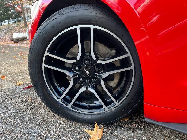 Used 2016 Ford Mustang Premium image 41