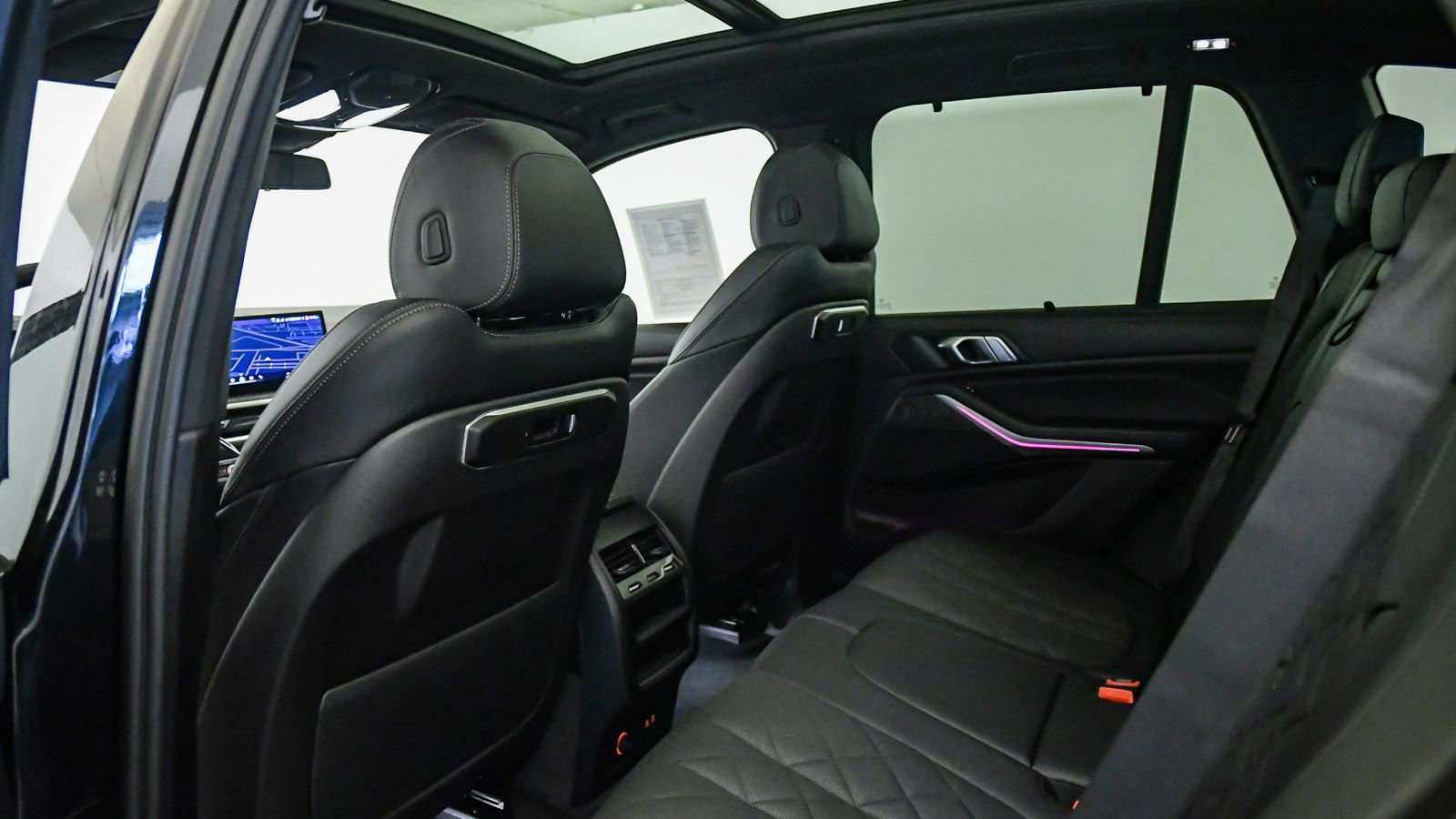 Certified 2024 BMW X5 sDrive40i w/ Parking Assistance Package RWD image 19