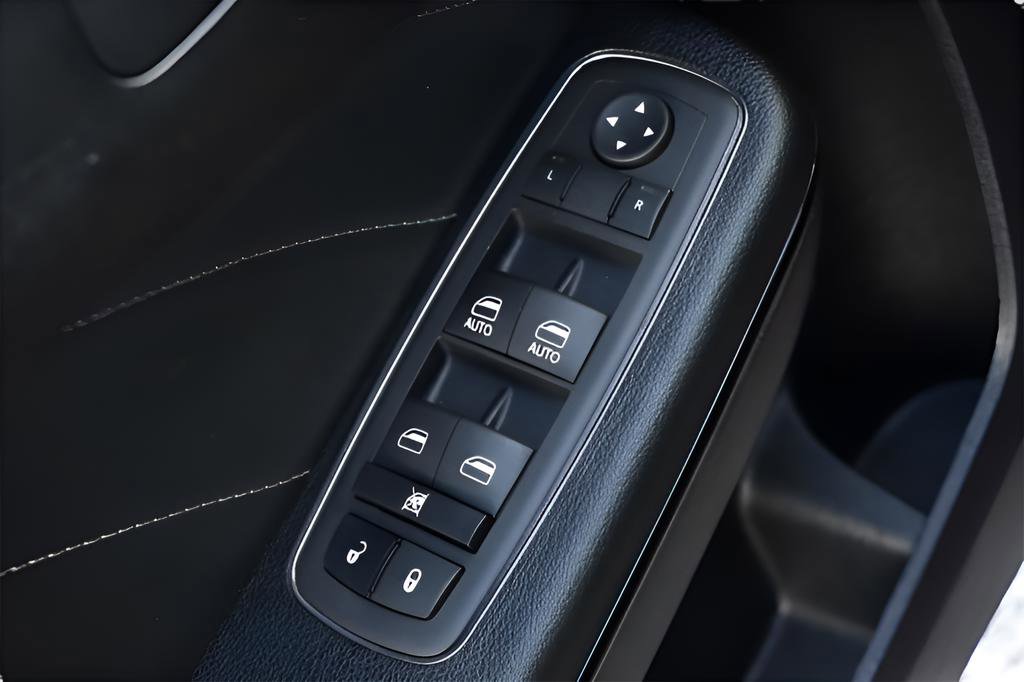 Used 2023 Dodge Charger R/T w/ Daytona Edition Group image 13