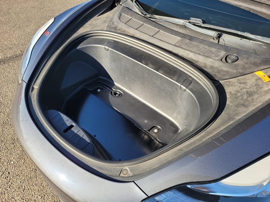 Used 2018 Tesla Model 3 Mid Range RWD image 7