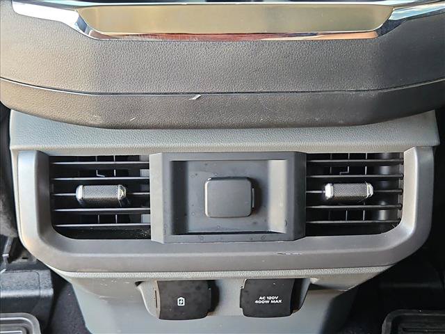 Used 2023 Ford F150 Lariat w/ Trailer Tow Package AWD/4WD image 16