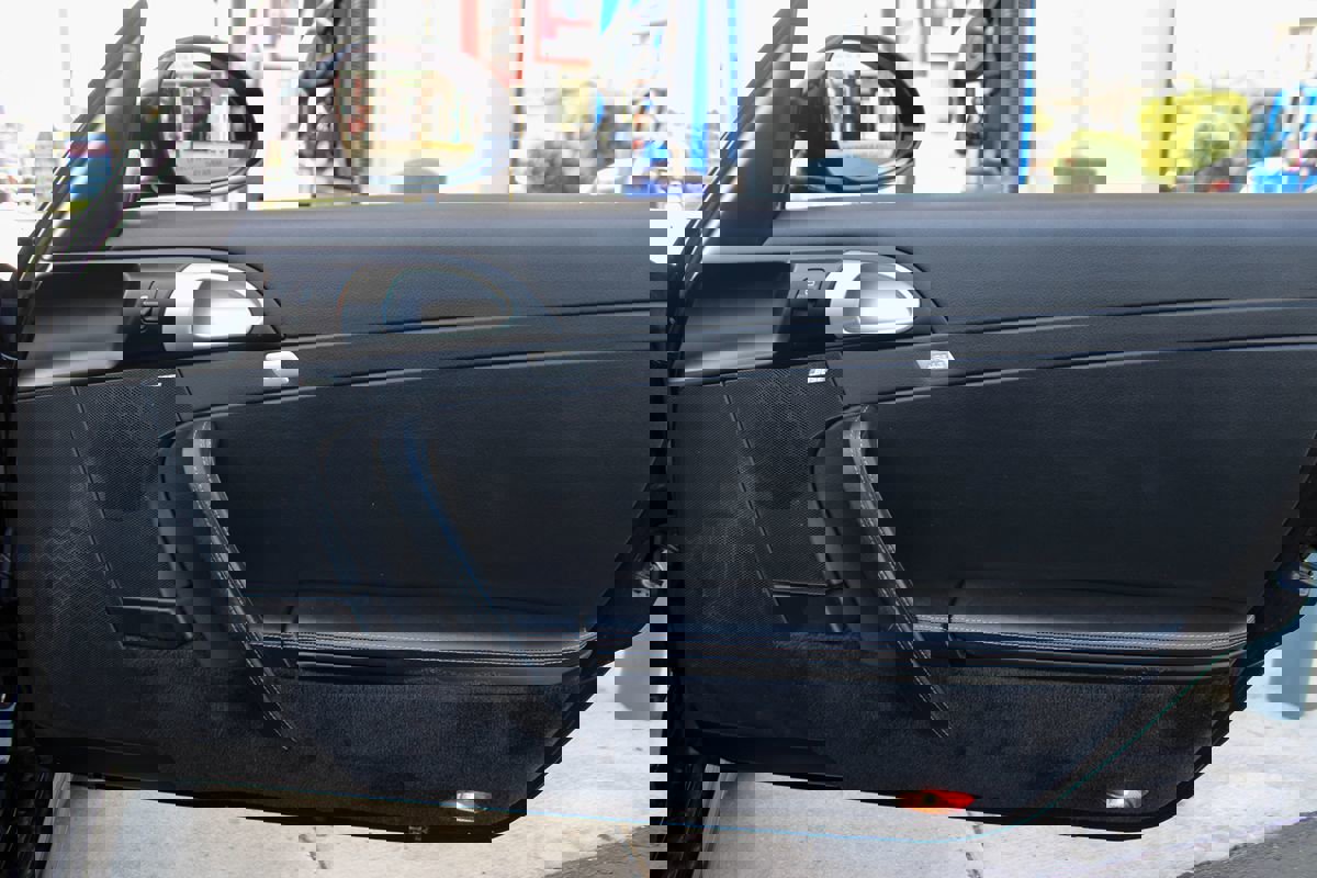 Used 2011 Porsche 911 Carrera 4S image 36