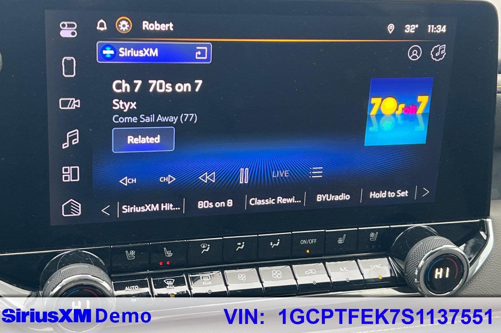 Used 2025 Chevrolet Colorado ZR2 w/ Technology Package image 28