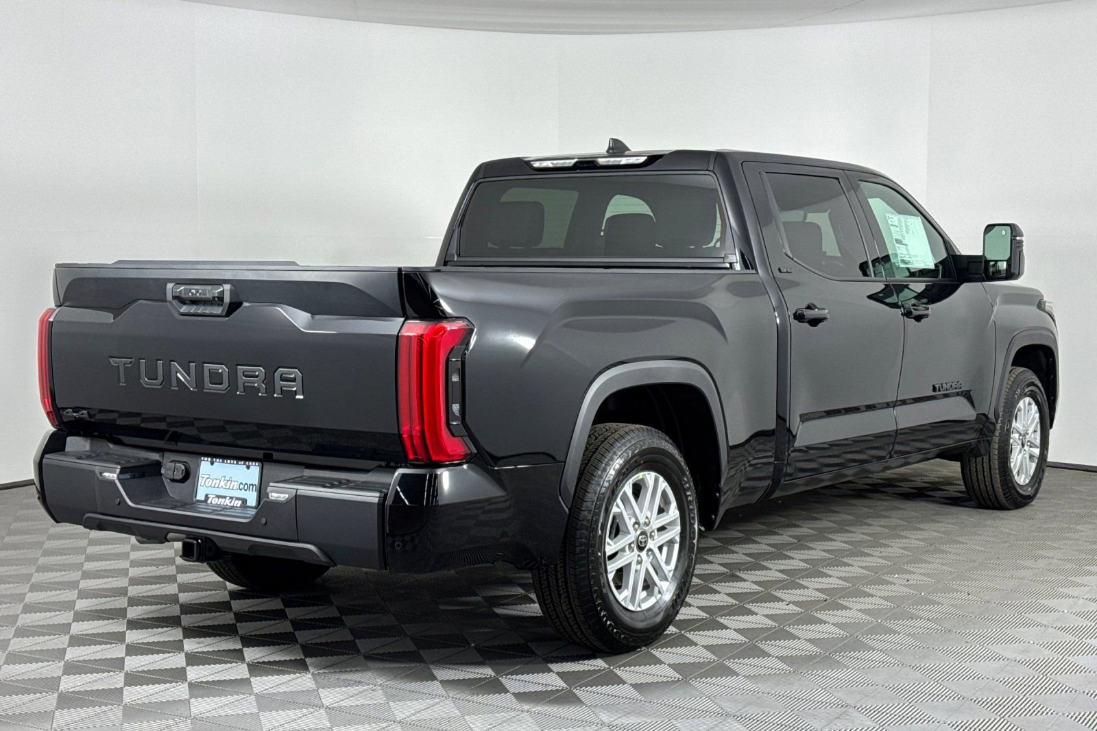 New 2025 Toyota Tundra SR5 image 4