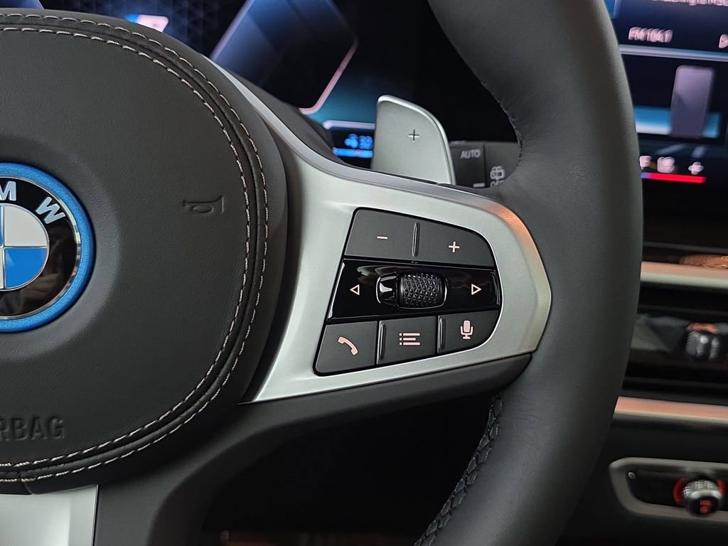 New 2026 BMW X5 xDrive50e w/ Executive Package image 18